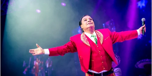 juan gabriel facebook 