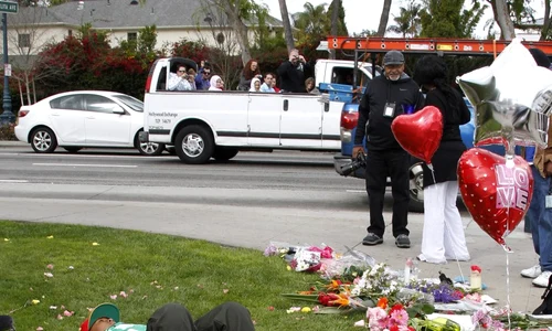 faniwhitneyrtr2xt4l jpeg