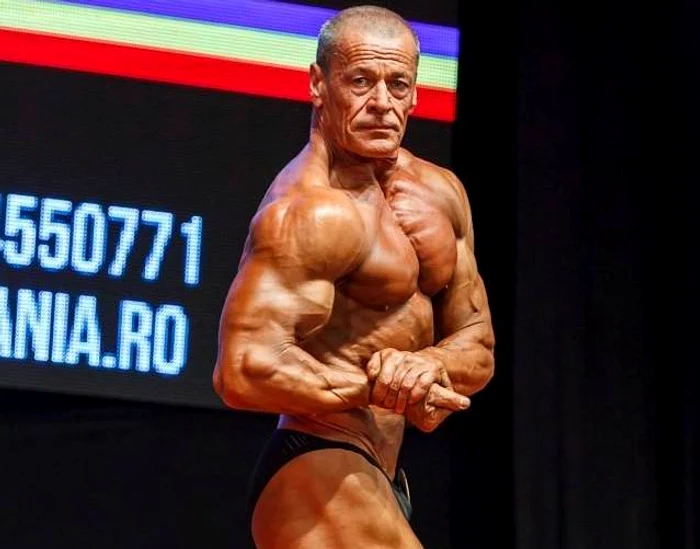 
    Vasile Șerban este un pachet de mușchi   