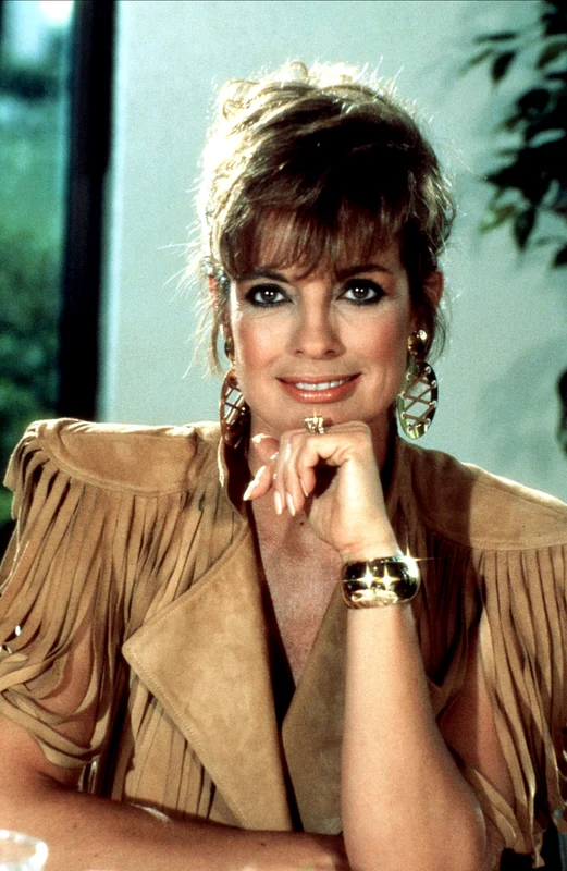 Linda Gray atunci