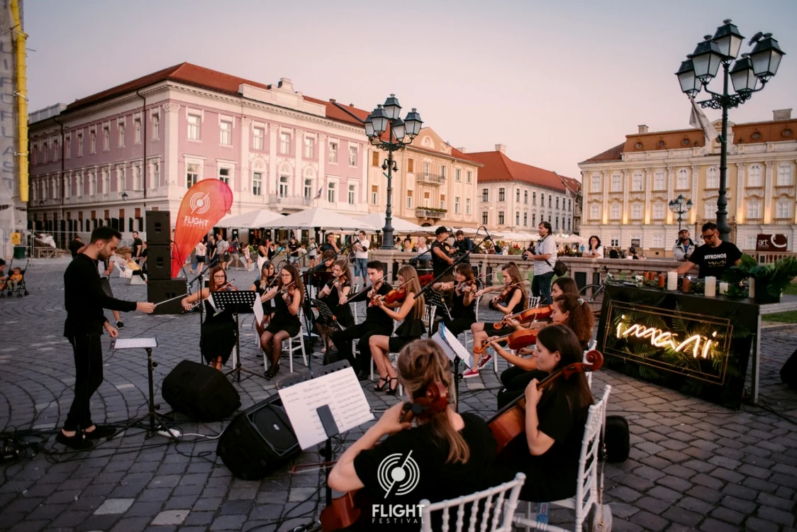 Flight Orchestra în deschiderea festivalului
