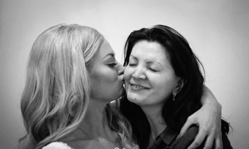 delia matache si mama ei jpeg