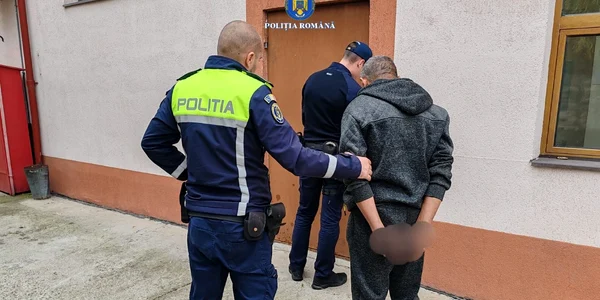 Un barbat din jud Galati a fost arestat preventiv pentru ca a ucis un pui de pisica foto IPJ Galati