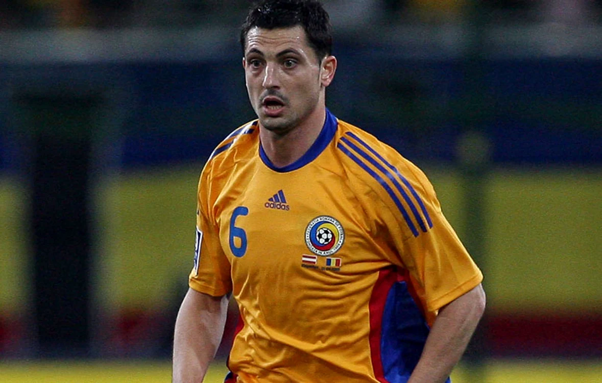 
    Mirel Rădoi  