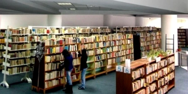 Bacău: Donații de carte la Onești