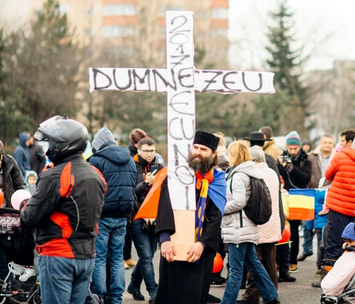 Dumnezeu în piaţă! jpeg