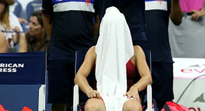 Simona şi-a pus prosopul în cap, iar momentul a devenit rapid viral pe internet