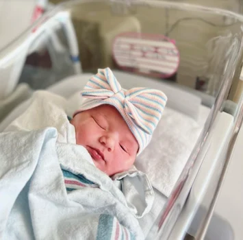 caitlyn nepotica png