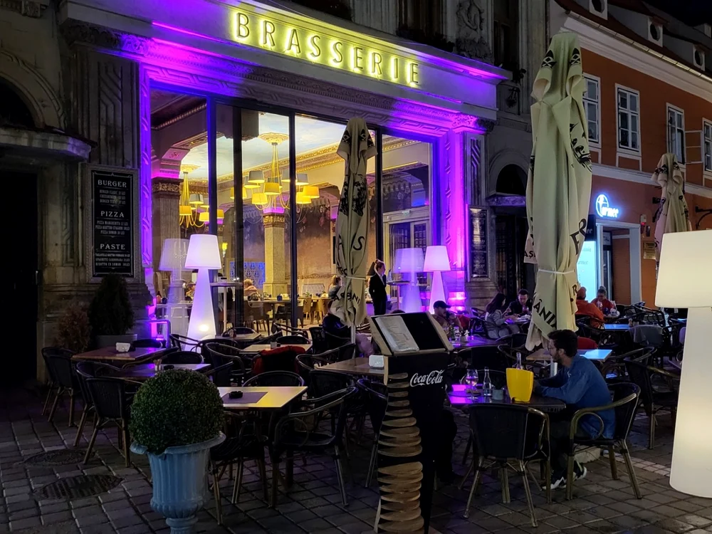 Poze de zi si noapte cu Samsung Galaxy Z Fold 3 Brasov FOTO Adrian Pogîngeanu