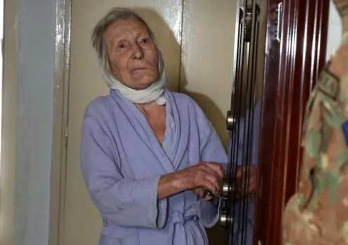 Fevronia Breahnă are 97de ani și a fost asistent medical în cel de-al Doilea Război MondialFotografii: Valentin Ciobârcă