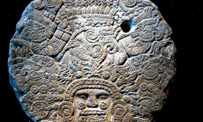 Cel mai mare monolit aztec care o înfăţişează pe zeiţa Pământului Tlaltecuhtli va fi expus în premieră jpeg