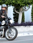 Exclusive Gerard Butler Out For A Cruise In Beverly Hills jpeg