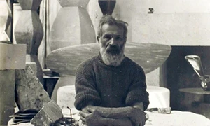 Calendar 19 februarie: 1876   S a născut sculptorul Constantin Brâncuși jpeg