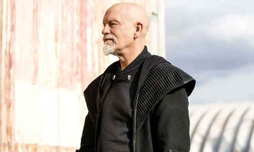 25 ved ext foto baza 135 90 malkovich jpeg