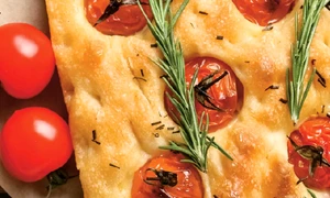 focaccia cu rosii jpg