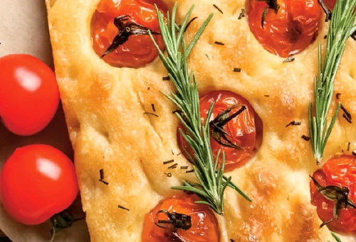 focaccia cu rosii jpg