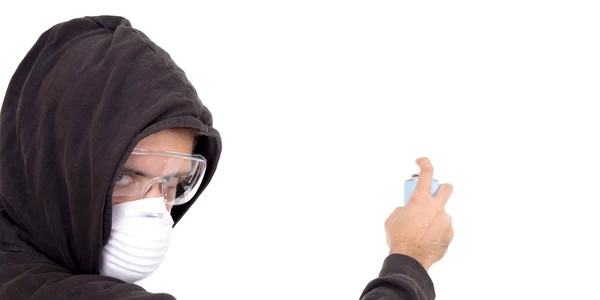 Minorii s-au dus la furat înarmaşi cu spray-uri colorate