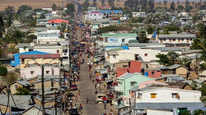 ”Dahalo” au pedepsit localnicii pentru colaborarea cu autoritățile. Foto: captură alephnews.ro