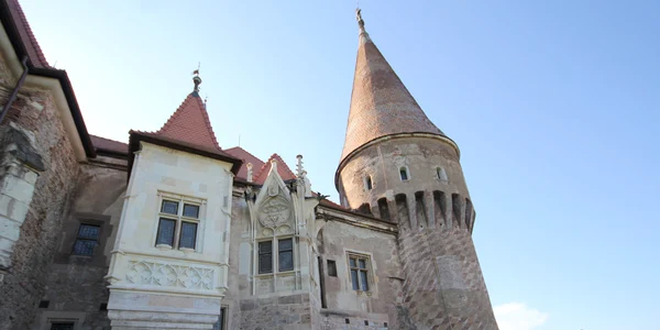 Castelul Corvinilor Foto Daniel Guță (4) JPG