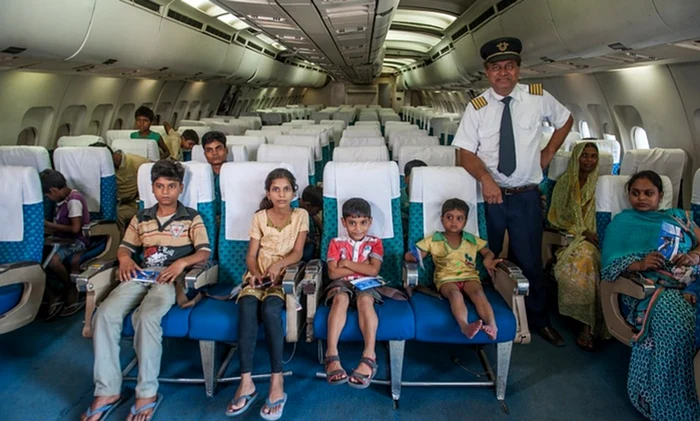 Impresionat de curiozitatea celor care nu au călătorit niciodată cu avionul, inginerul aeronautic pensionat Bahadur Chand Gupta a transformat un avion Airbus într-un „muzeu interactiv”. FOTO theguardian.com