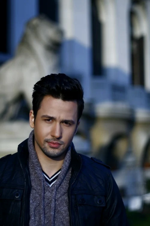 
    Alex Constantin  