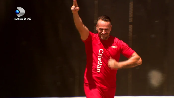 Cristi Geamăn este coregraful emisiunii