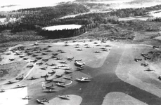 Bundesarchiv Bild 101I 760 0171 19, Norwegen, Flughafen Fornebu Enhanced SR jpg