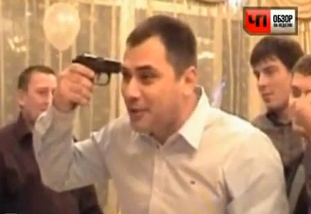 
    Nimeni nu şi-ar dori, la propria căsătorie, astfel de momente de neuitat  
