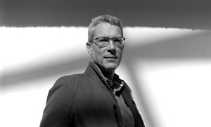 "Pentru mine, memoria e adeseori vizuală" interviu cu James WELLFORD jpeg