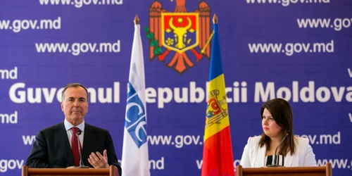 Franco Frattini şi Cristina Lesnic foto IPN