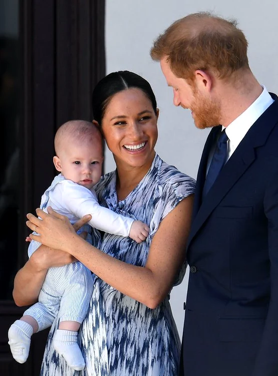 
    Harry şi Meghan  