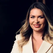 Luciana Simona Enache Pirtea noul consilier onorific al vicepremierului Dragos Anastasiu foto FB png