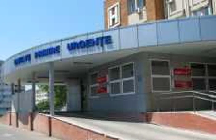 Femeia lovită a ajuns la spital