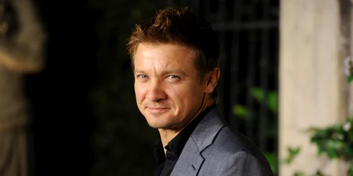 Jeremy Renner jpg
