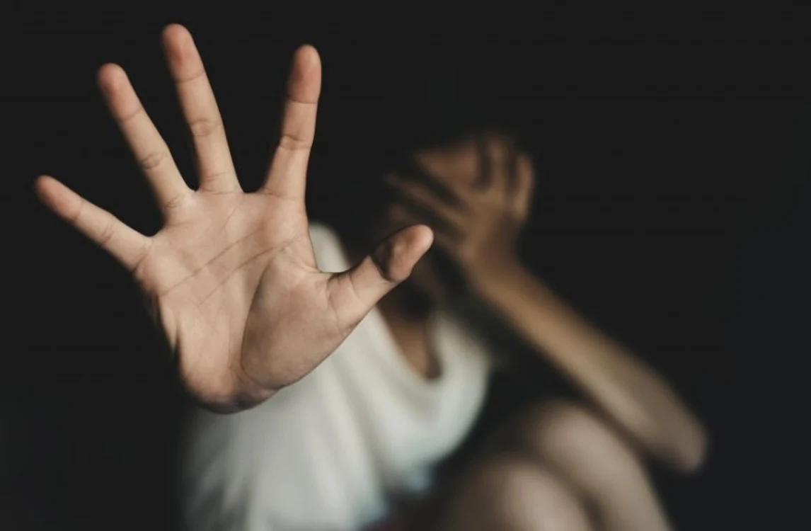 Violență tineri SURSĂ Shutterstock