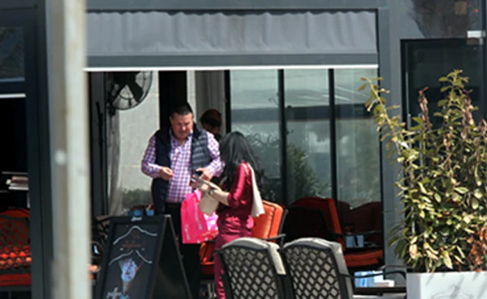 Constănțeanca s-a odihnit puțin după atâta alergătură prin mall