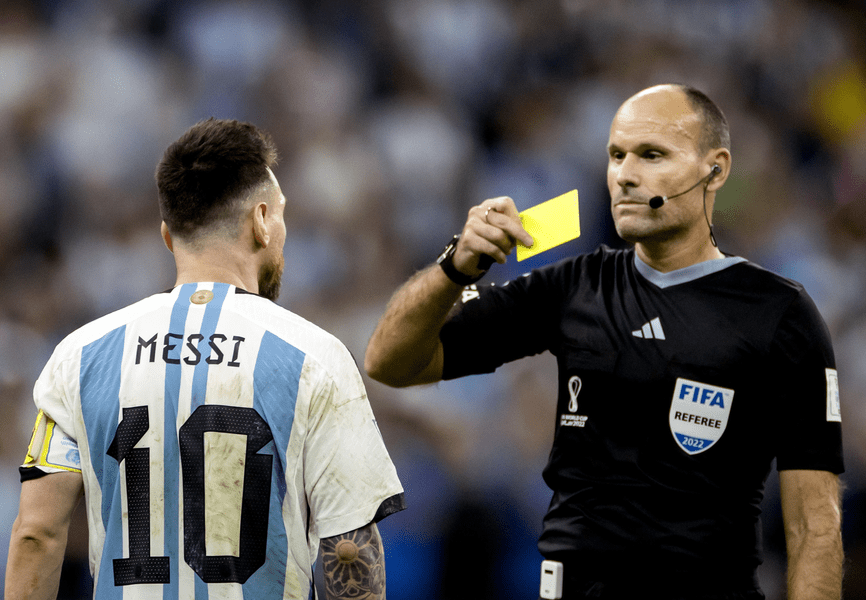 Lionel Messi, atac dur la adresa arbitrului Mateu Lahoz: „Nu-l poți trimite la un meci atât de important”