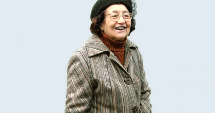 Elena Băsescu a trăit o viaţă simplă, fără a profita de funcţia fiului
