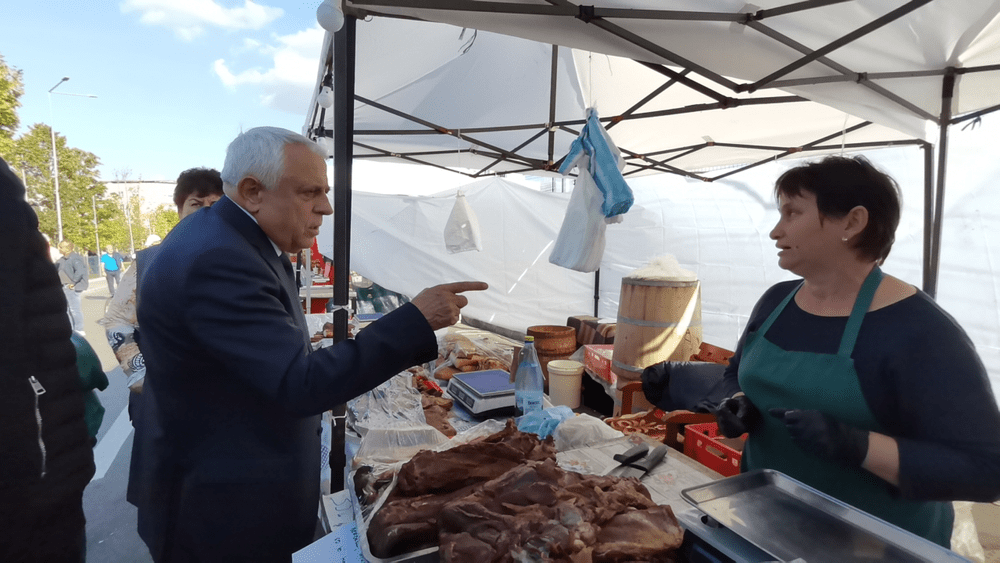 Crescători de ovine, nemulțumiți de subvenția mai mică decât anul trecut: „Susțineți, dom’ministru...!”