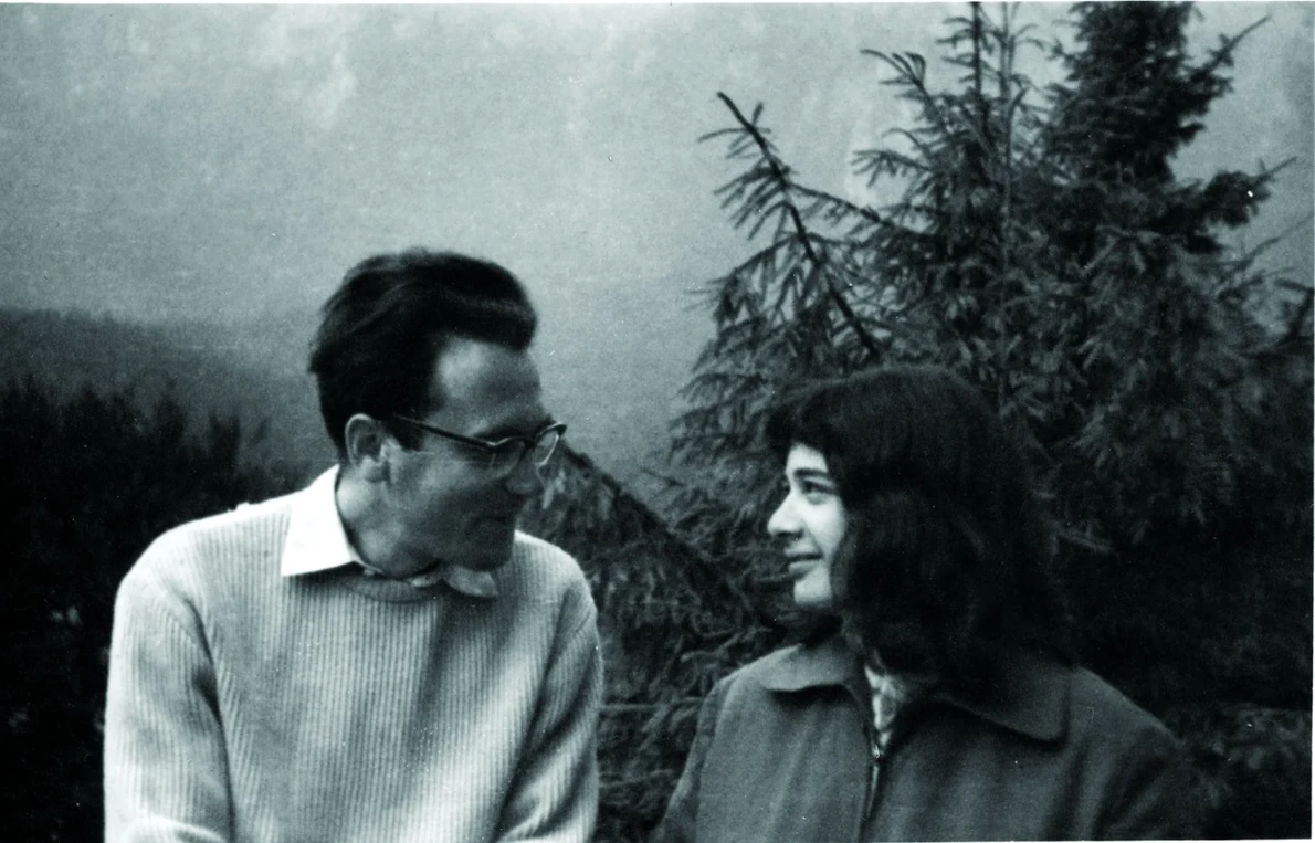 Petre Alexandrescu şi Maria Alexandrescu Vianu, pe terasă, la Zamora, în iulie 1960