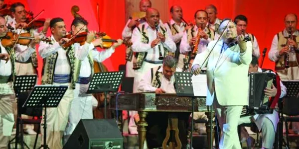 Ansamblul Maria Tănase are în prezent 58 de angajaţi