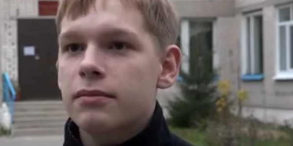 Adolescent rus care i-a scris reginei britanice si a primit raspuns Captura YouTube/ NNTV