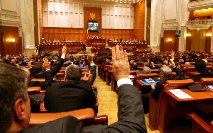 Proiectul legii bugetului de stat vine cu întârziere în Parlament, după ce prima formă a fost contestată de liderul PSD Liviu Dragnea, care a cerut rediscutarea lui