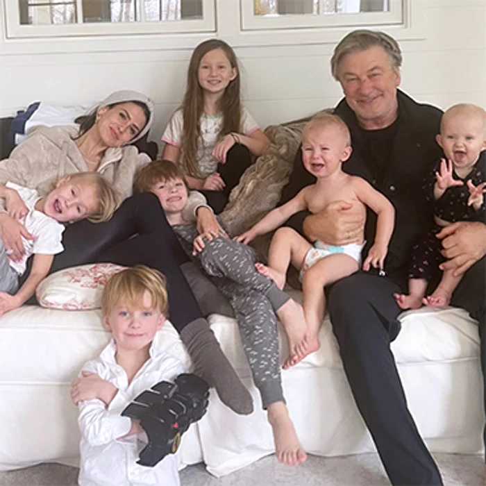 Alec şi Hilaria Baldwin, Revelion cu ceata de copii. Foto: Instagram