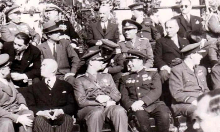 LIVE Dezbatere „Historia”, ora 11 00: Cum l a forţat Vîşinski pe Regele Mihai să îl pună pe Petru Groza prim ministru jpeg
