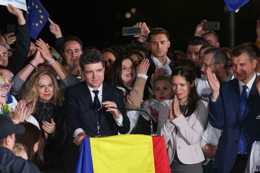 Cine sunt liderii PSD care s-au mobilizat pentru Nicușor Dan. Cele patru fiefuri în care s-a impus noul președinte