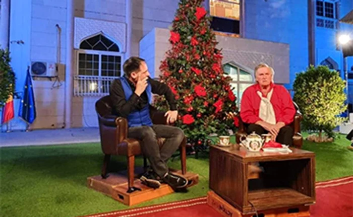 Dan Negru şi Florin Piersic au filmat prin oraş, dar şi pe plajă, pentru Crăciun