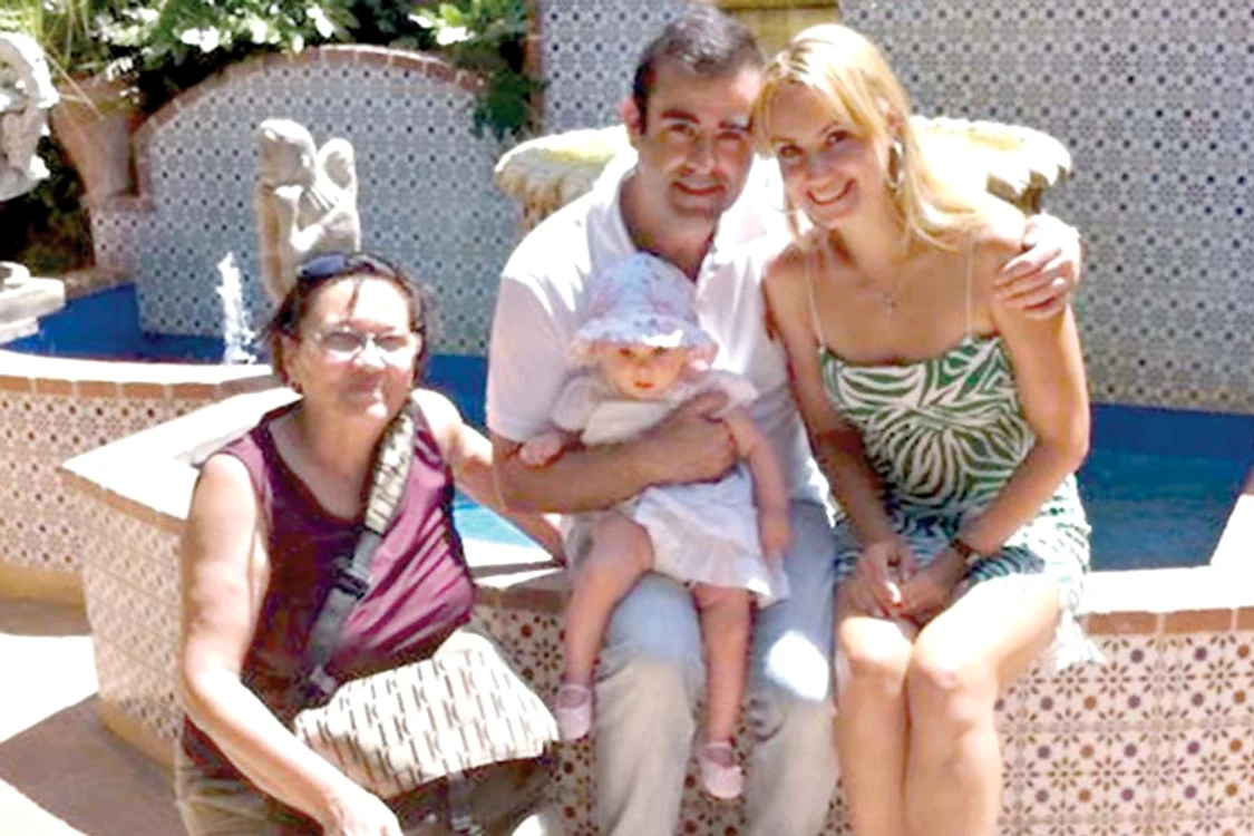 Fetiţa Oanei, Isabel, e  prezentă alături de mama  ei şi în culisele emisiunii  „Dansez pentru tine”( FOTOGRAFII: ARHIVA PERSONALĂ)