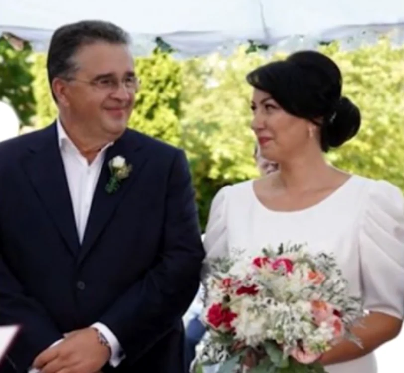 Primele imagini de la nunta lui Marian OprişanFoto: Antena 3