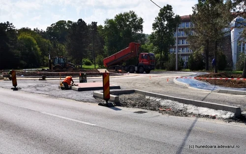 giratoriu hunedoara foto daniel guta adevarul